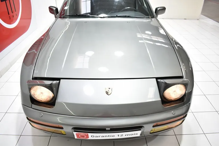 Porsche 944 Turbo 14