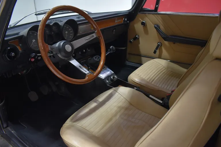 Alfa Romeo 2000 Coupé GT Veloce 7