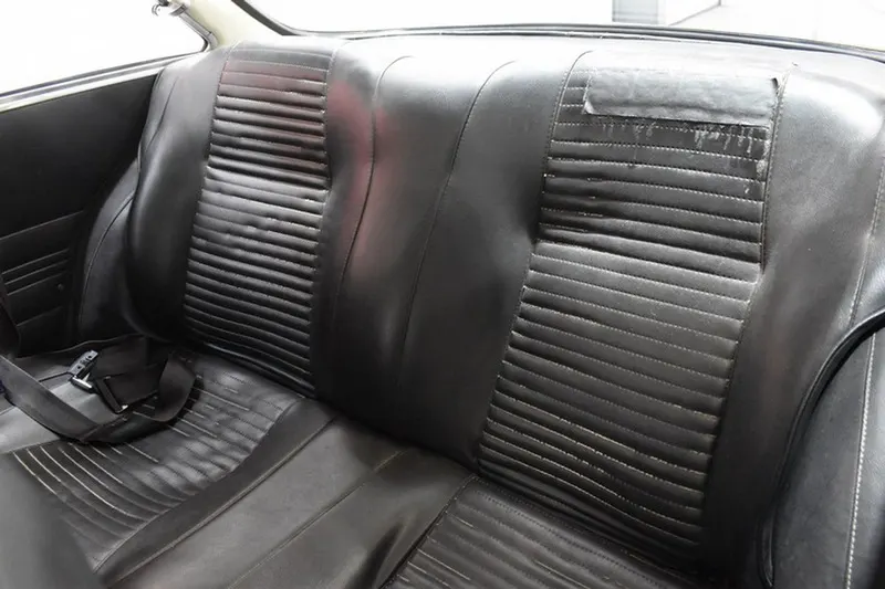 Alfa Romeo 1300 Coupé GT Junior 8