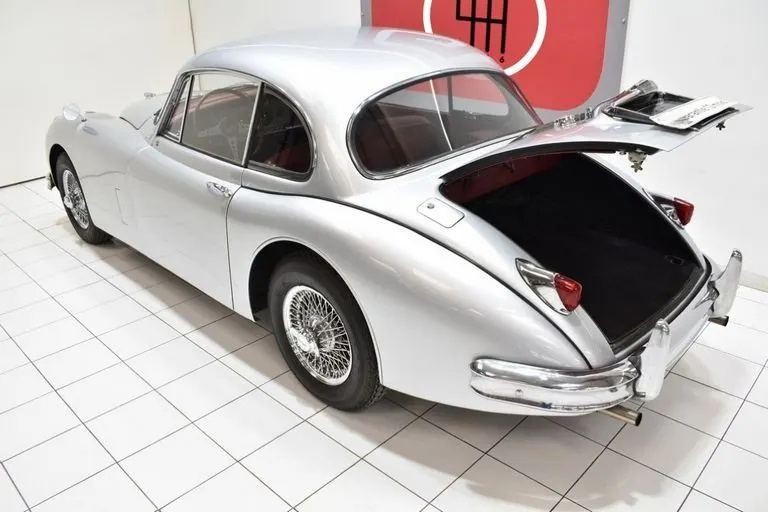 Jaguar XK 150 S 16