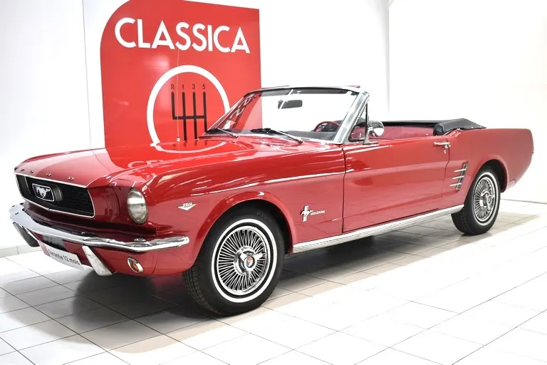Ford Mustang 289 Ci Cabriolet 2