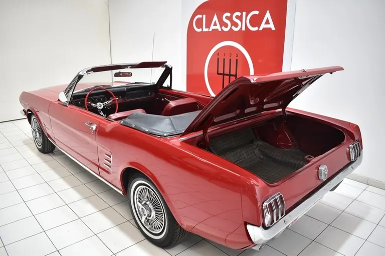Ford Mustang 289 Ci Cabriolet 18