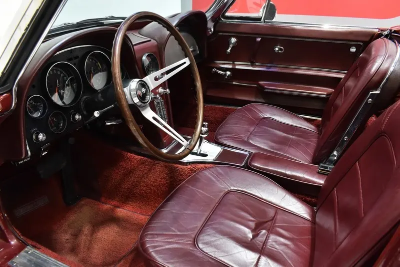 Chevrolet Corvette C2 Cabriolet 9