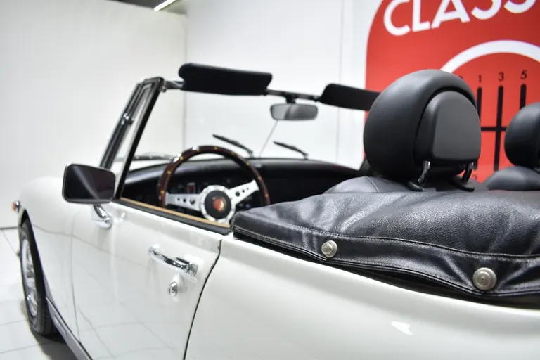 MG Midget MK III 16