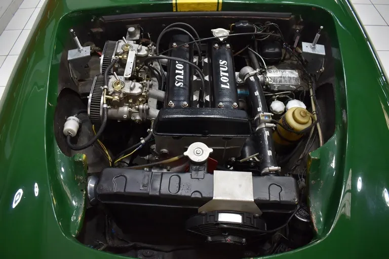 Lotus Elan S1 10
