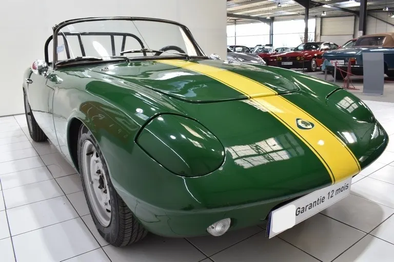 Lotus Elan S1 11