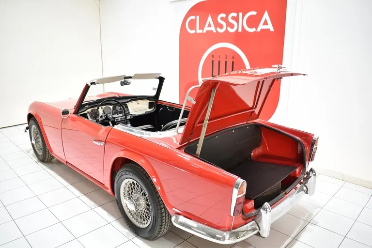 Triumph TR4 17
