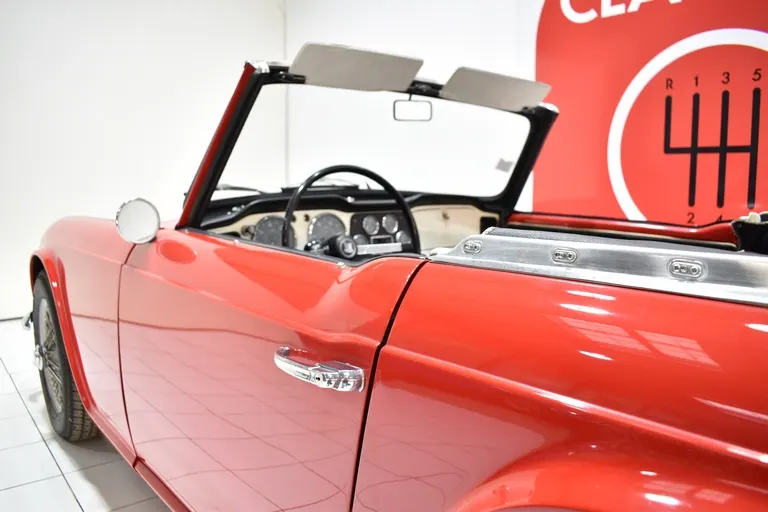 Triumph TR4 15