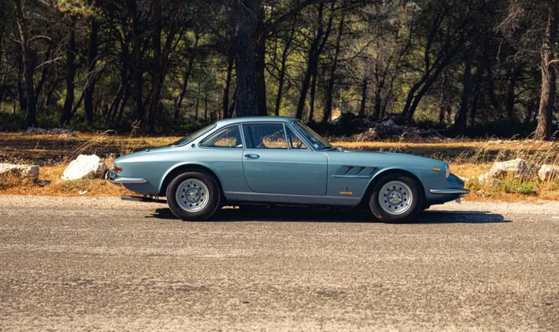 Ferrari 330 GTC 5
