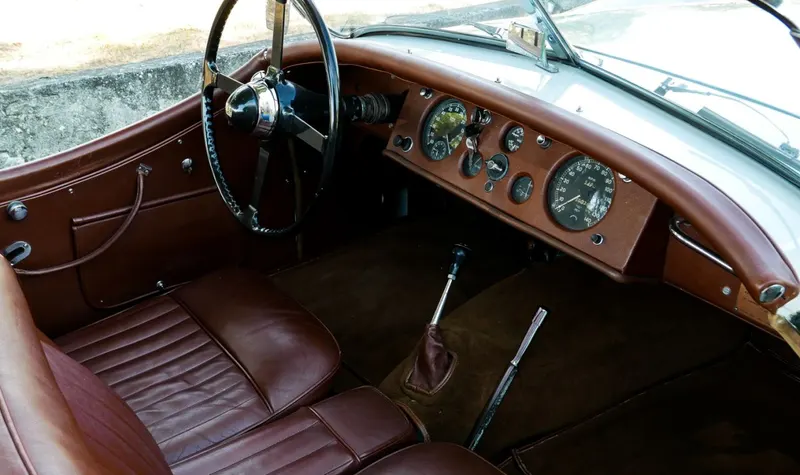 Jaguar XK 120 OTS 10