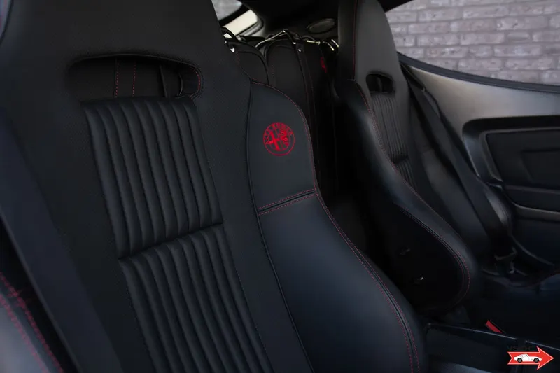 Alfa Romeo 8C Competizione 11