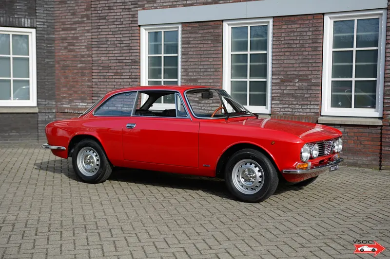 Alfa Romeo 1300 GT Junior 3