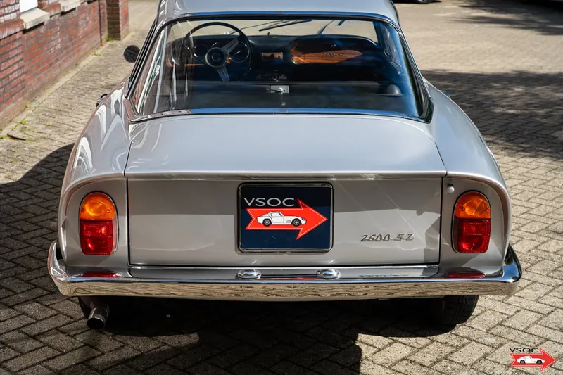 Alfa Romeo 2600 Sprint Zagato 5