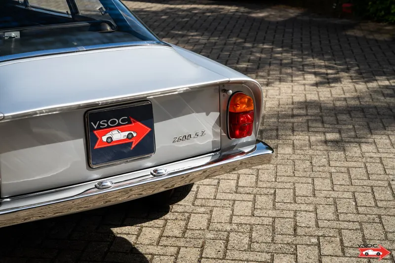 Alfa Romeo 2600 Sprint Zagato 7