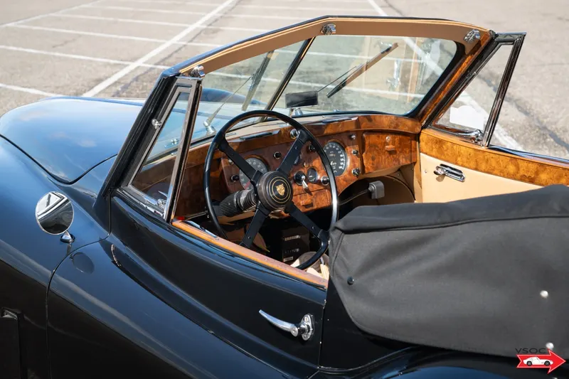 Jaguar XK140 Drophead Coupe black-tan 13