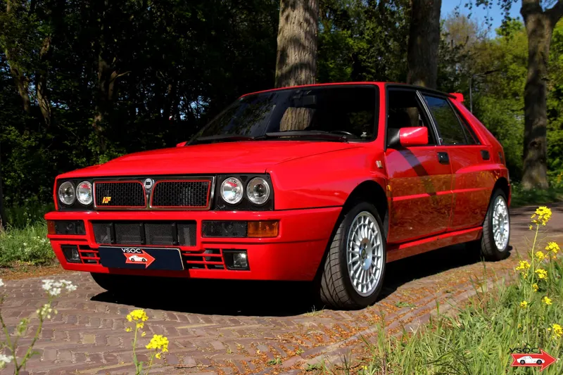 Lancia Delta HF Integrale EVO I 13