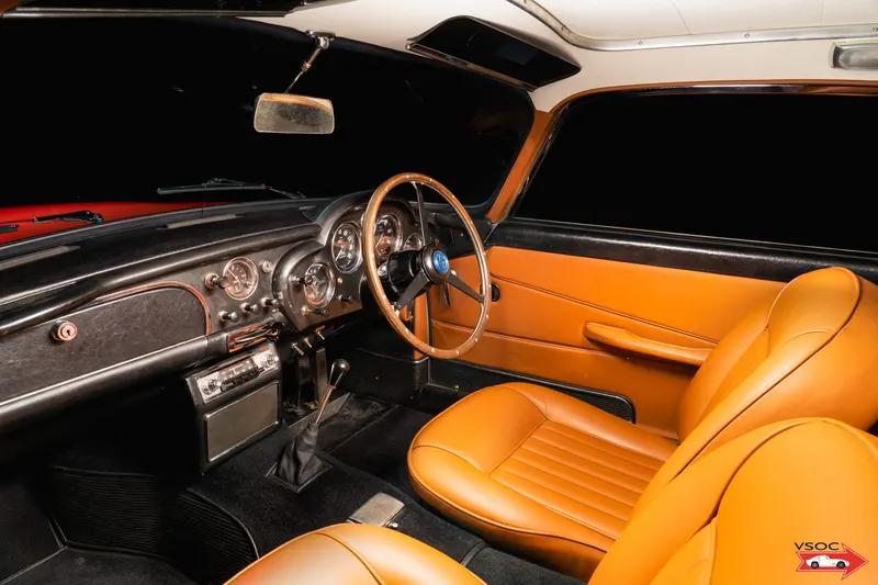 Aston Martin DB4 Series V Vantage 5