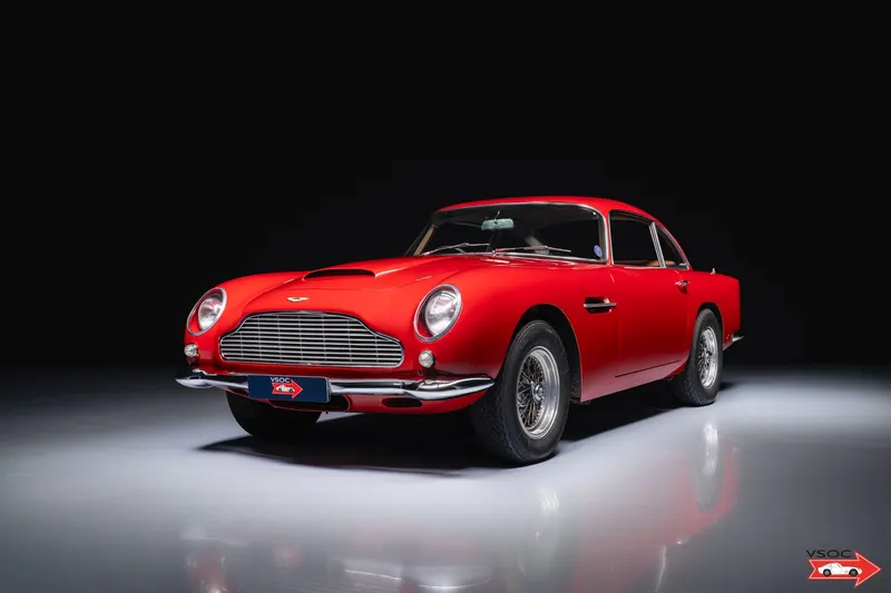 Aston Martin DB4 Series V Vantage 2