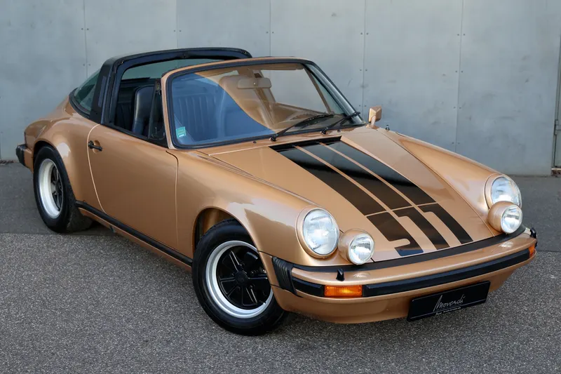 Porsche 911 Targa 2.7 MFI 10