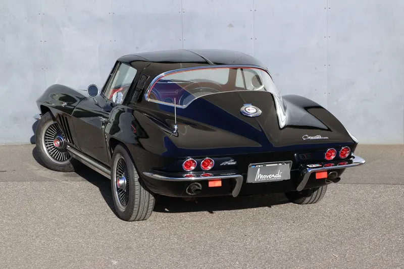Chevrolet Corvette C2 Sting Ray 12