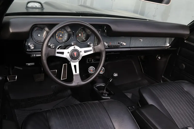GTO V8 Convertible 6
