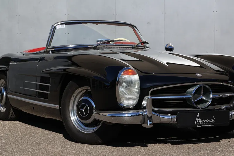 Mercedes-Benz 300 SL Roadster 9