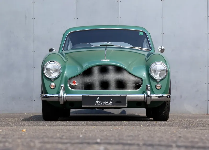 Aston Martin DB 2/4 MK III 2-Door Coupé 13