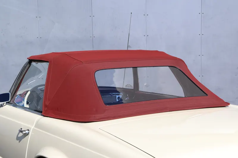 Mercedes-Benz 280 SL Pagode 3