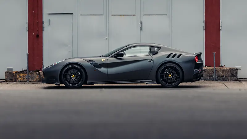 Ferrari F12 TDF 7
