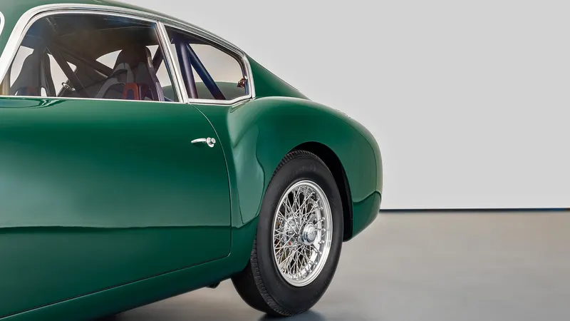 Aston Martin DB4 GT Zagato Continuation 10