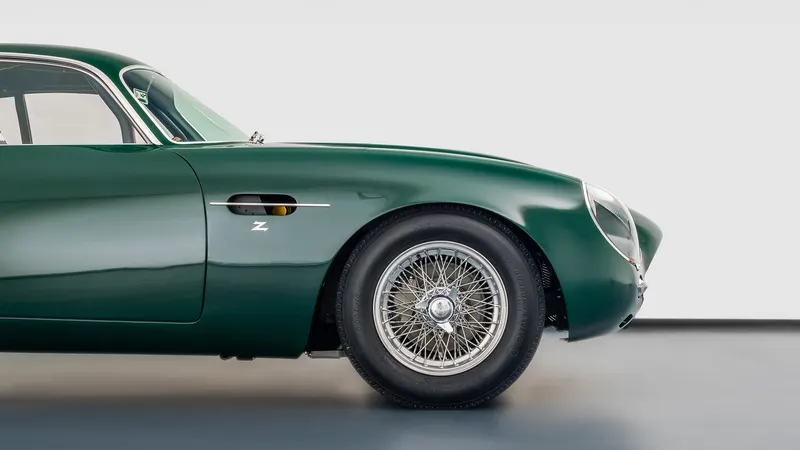 Aston Martin DB4 GT Zagato Continuation 7