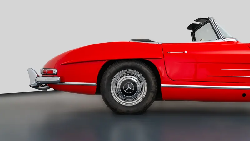 Mercedes-Benz 300SL Roadster 8