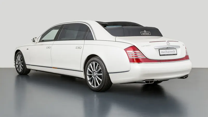 62 S Landaulet RHD 3