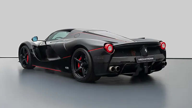 Ferrari LaFerrari Aperta 3