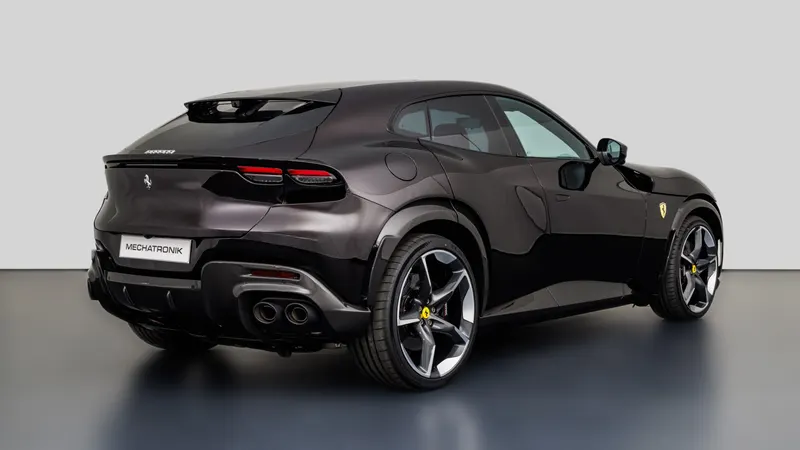 Ferrari Purosangue 5