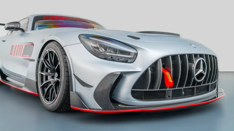 Mercedes-Benz AMG GT Track Series 11