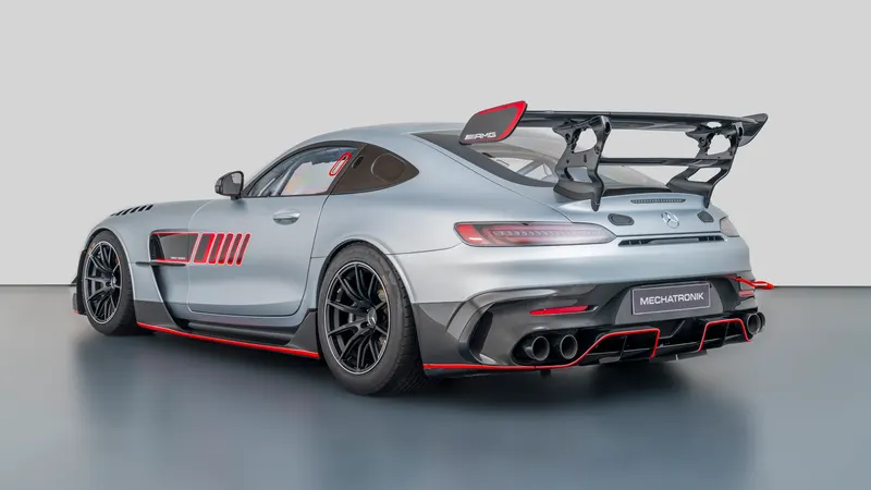 Mercedes-Benz AMG GT Track Series 3