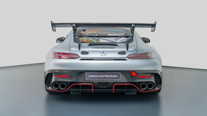 Mercedes-Benz AMG GT Track Series 7