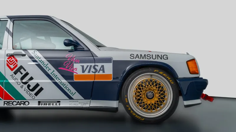 Mercedes-Benz 190 E 2.3-16 DTM 9