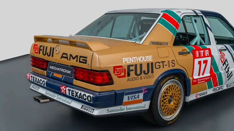 Mercedes-Benz 190 E 2.3-16 DTM 12