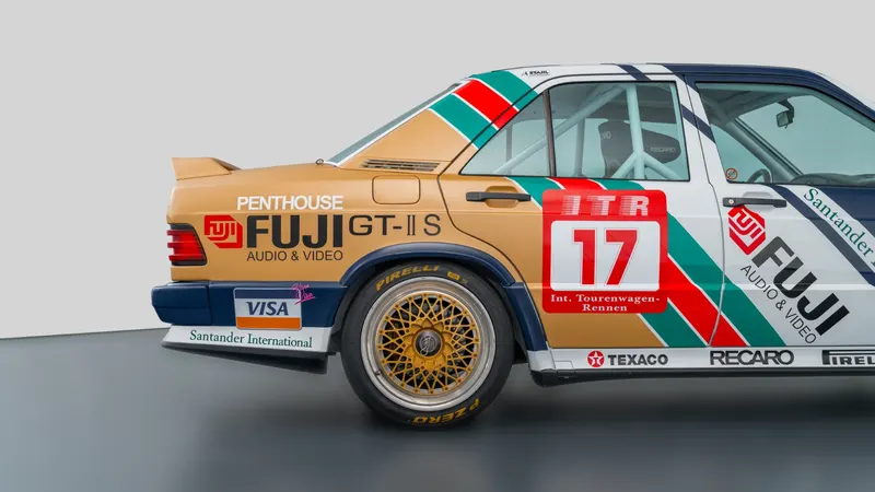 Mercedes-Benz 190 E 2.3-16 DTM 8