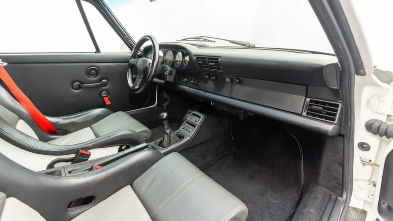 Porsche 911 (964) Carrera RS 3.8 7