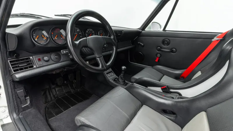 Porsche 911 (964) Carrera RS 3.8 5