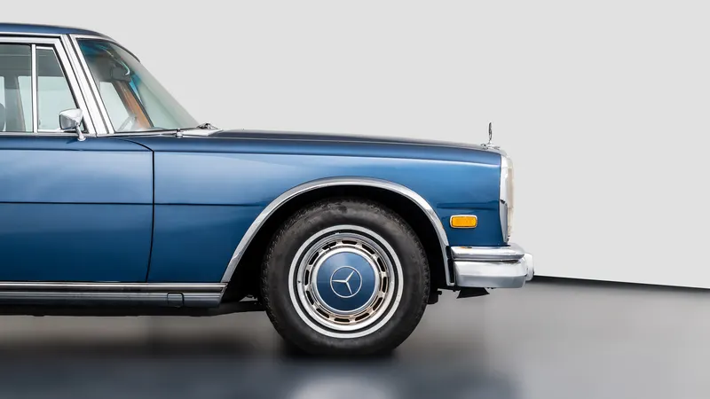 Mercedes-Benz W100 600 SWB 7