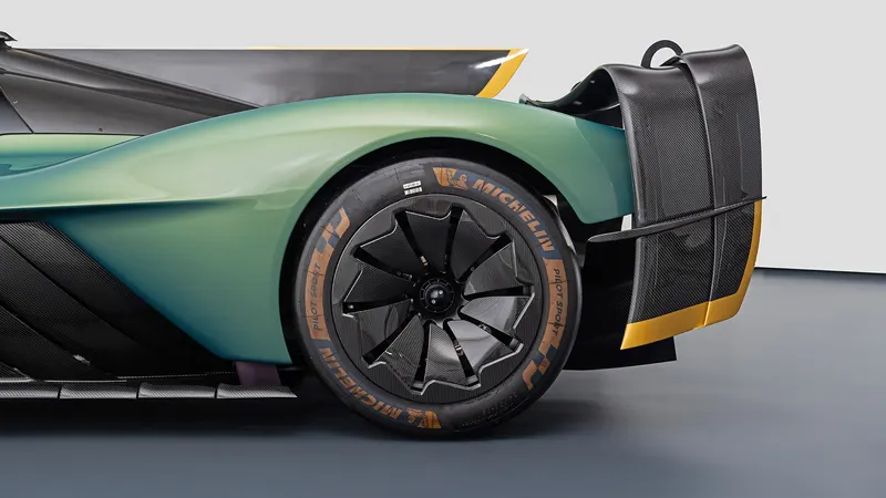 Aston Martin Valkyrie AMR Pro 10