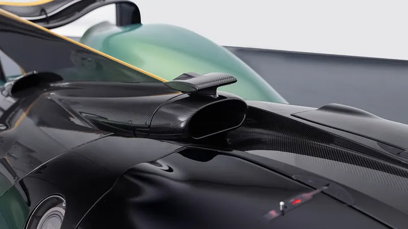Aston Martin Valkyrie AMR Pro 13