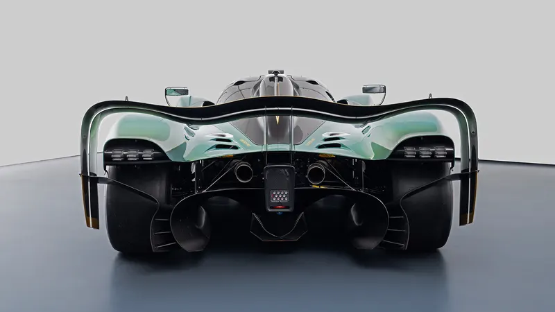 Aston Martin Valkyrie AMR Pro 7