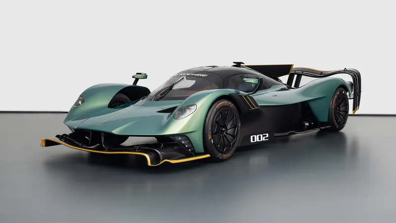 Aston Martin Valkyrie AMR Pro 4