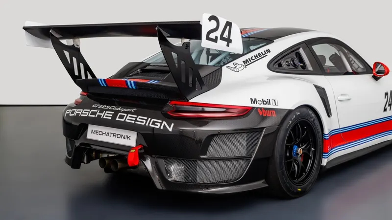 Porsche 911 (991.2) GT2 RS Clubsport 10