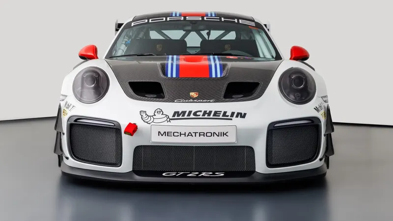 Porsche 911 (991.2) GT2 RS Clubsport 6